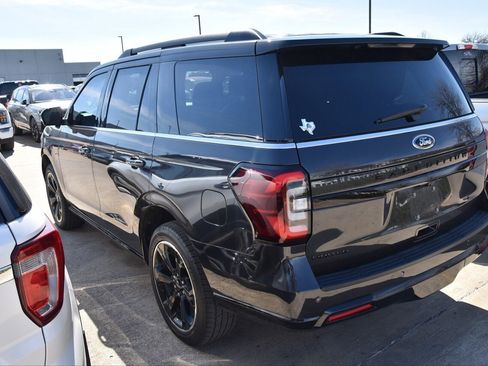 Certified 2023 Ford Expedition Limited image 9