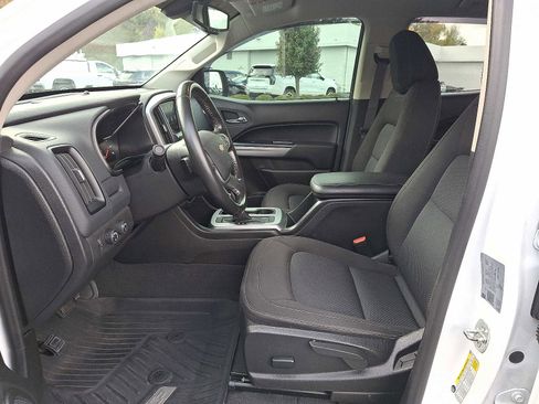 Used 2022 Chevrolet Colorado LT image 14