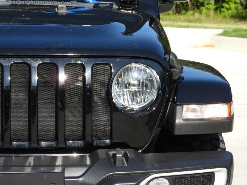 Used 2023 Jeep Gladiator Willys AWD/4WD image 30