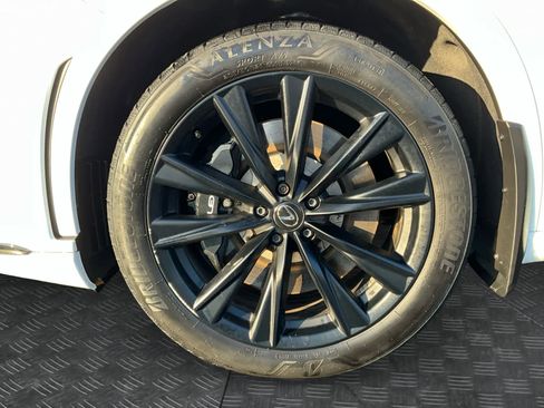 Used 2024 Lexus RX 500h F Sport w/ Convenience Package image 9