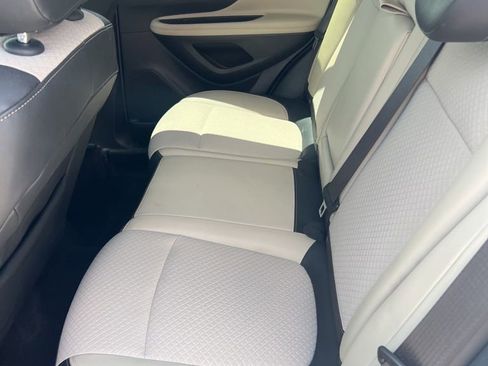 Used 2018 Buick Encore Preferred FWD image 8