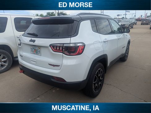 Used 2025 Jeep Compass Trailhawk AWD/4WD image 6