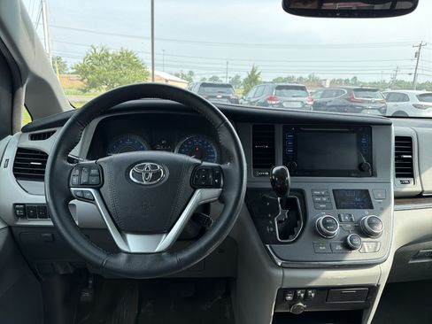 Certified 2017 Toyota Sienna XLE w/ XLE Navigation Package AWD/4WD image 12