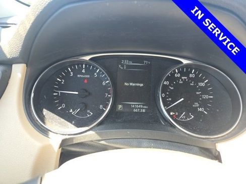 Used 2016 Nissan Rogue SL w/ SL Premium Package AWD/4WD image 4