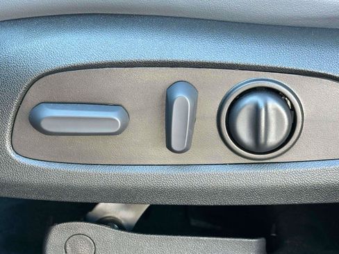 Used 2024 Buick Enclave Essence w/ Experience Buick Package image 15