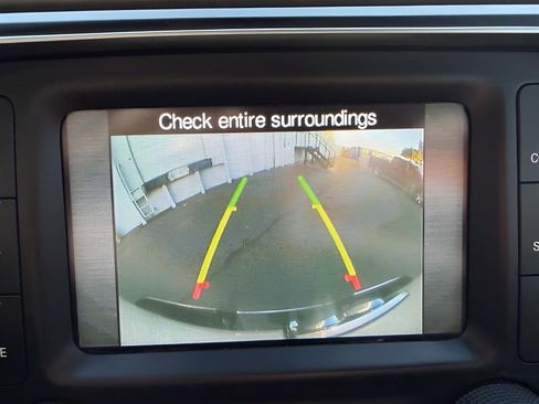 Used 2015 RAM 2500 Tradesman w/ Chrome Appearance Group image 19