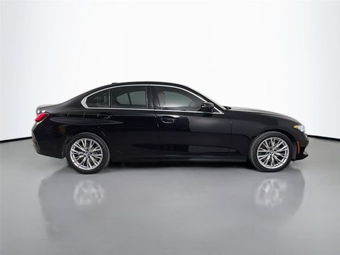 Certified 2024 BMW 330i Sedan w/ Convenience Package RWD image 4