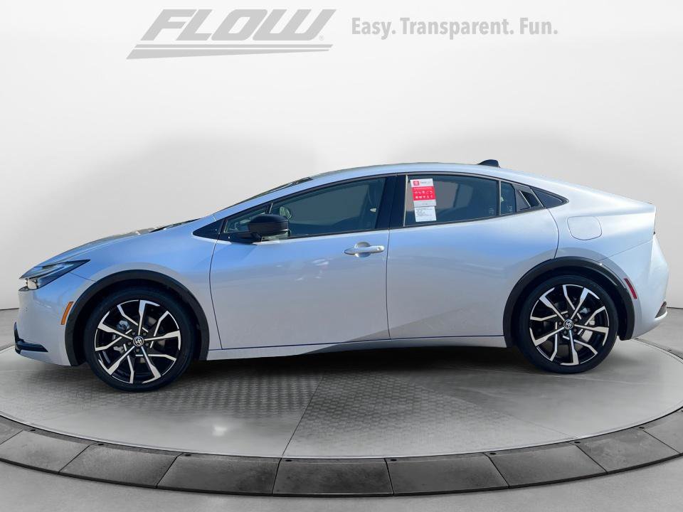 New 2026 Toyota Prius Plug-In Hybrid FWD image 4
