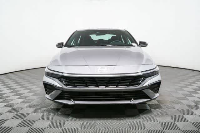 New 2026 Hyundai Elantra SEL FWD image 12
