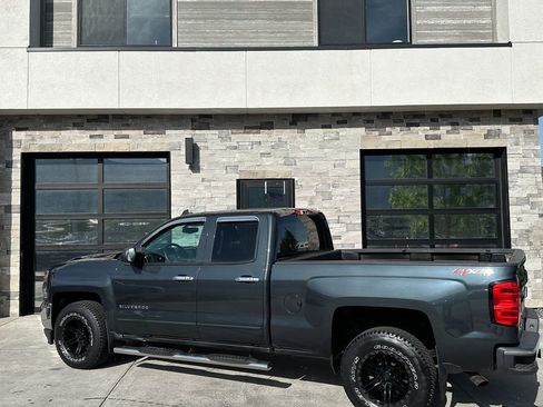 Used 2019 Chevrolet Silverado 1500 LT AWD/4WD image 5