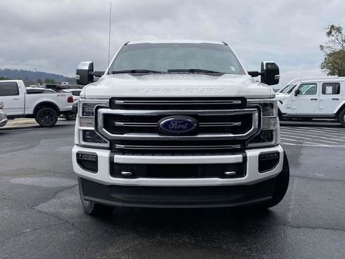 Certified 2021 Ford F250 Platinum w/ FX4 Off-Road Package image 9