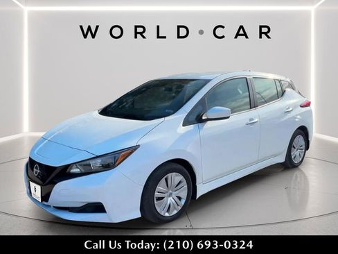Used 2024 Nissan Leaf S FWD image 3