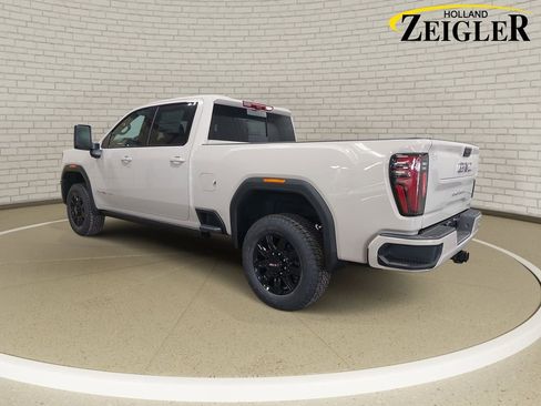 New 2026 GMC Sierra 2500 AT4 w/ AT4 Premium Plus Package AWD/4WD image 7