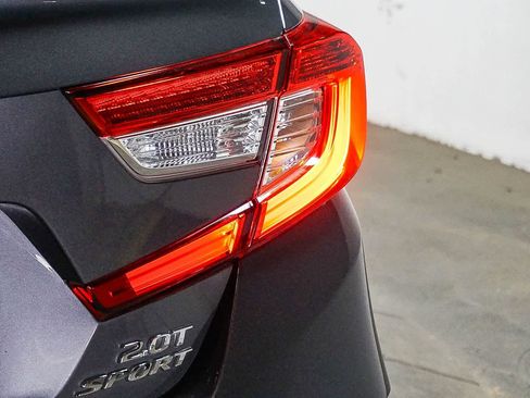 Used 2018 Honda Accord Sport image 12