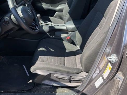 Used 2023 Honda HR-V LX image 5