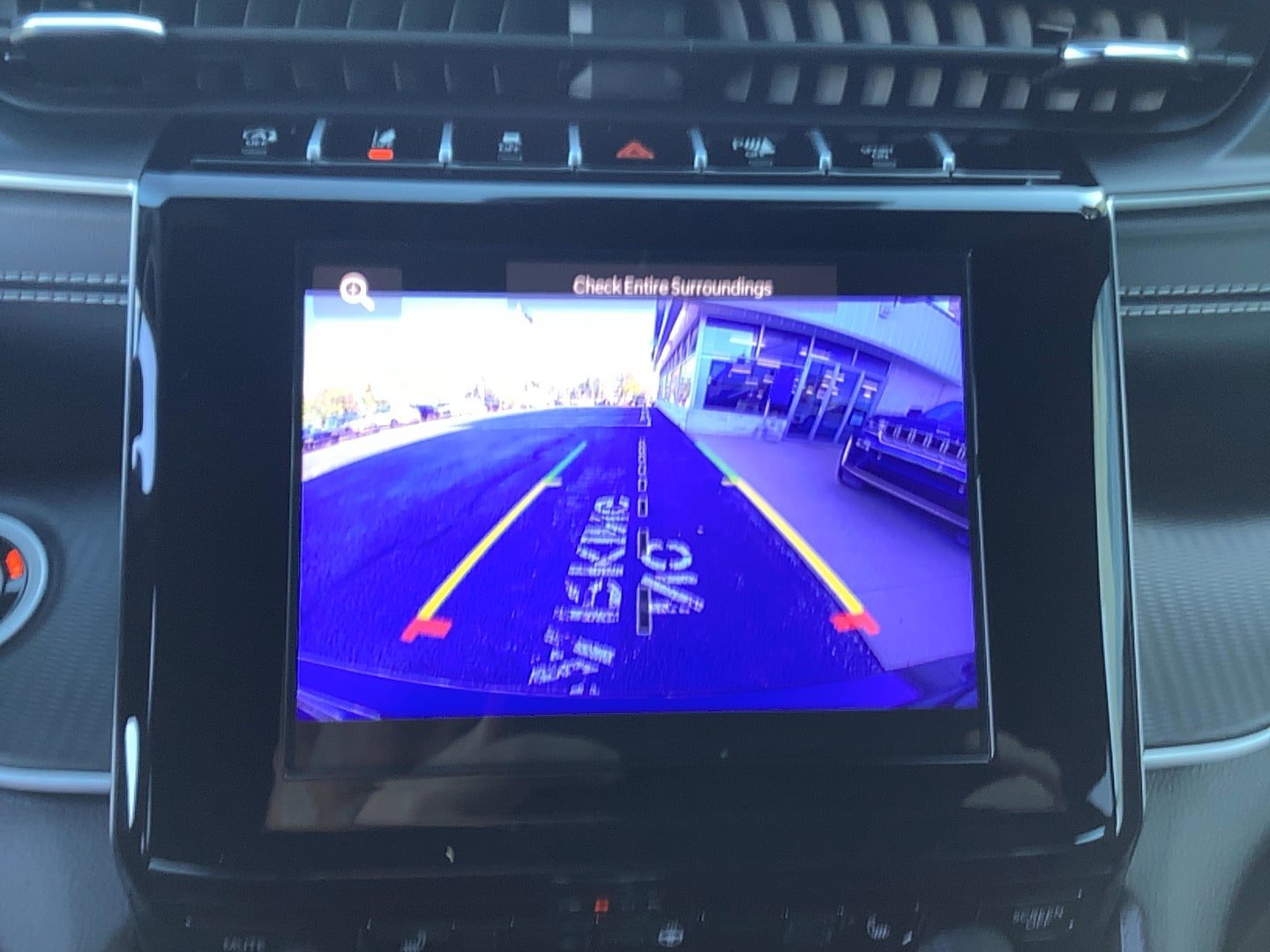 Certified 2025 Jeep Grand Cherokee Altitude AWD/4WD image 12