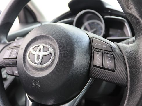 Used 2017 Toyota Yaris iA FWD image 27