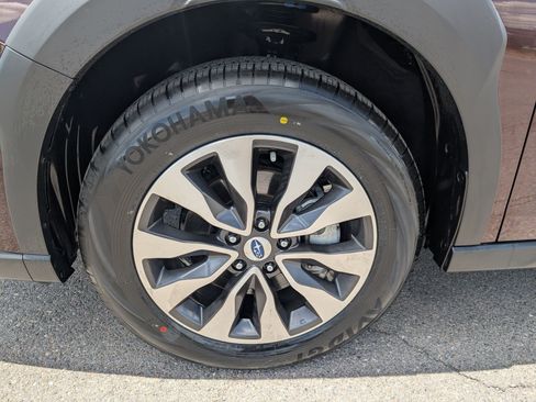 Used 2025 Subaru Outback Touring XT AWD/4WD image 11