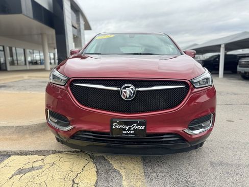 Used 2020 Buick Enclave Essence w/ Sport Touring Edition image 2