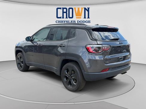 Used 2020 Jeep Compass Latitude AWD/4WD image 5