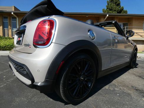 Used 2024 MINI Cooper S image 7