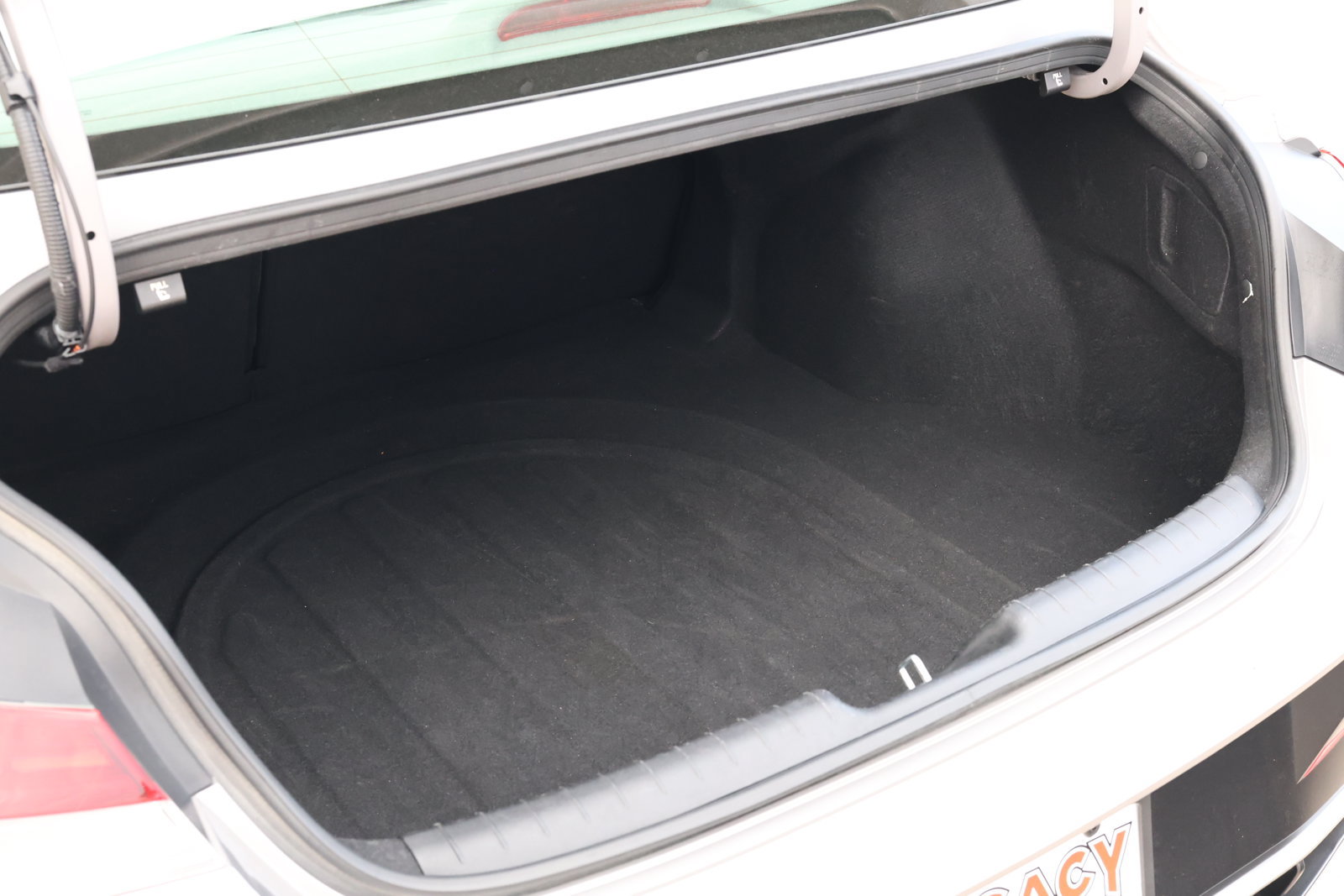 Used 2025 Hyundai Elantra SEL FWD image 35