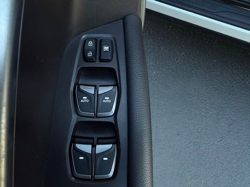 Used 2017 Hyundai Santa Fe Sport image 24