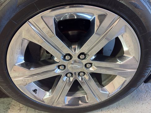 Used 2017 Chevrolet Tahoe Premier AWD/4WD image 41