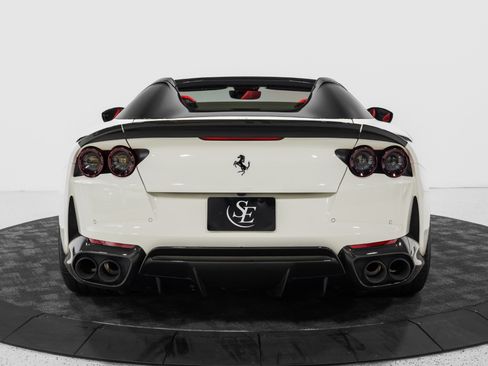 Used 2023 Ferrari 812 GTS RWD image 7