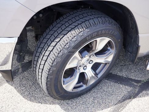 Used 2023 RAM 1500 Laramie AWD/4WD image 13