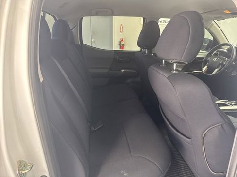 Used 2020 Toyota Tacoma SR5 image 20