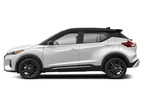 Certified 2023 Nissan Kicks SR w/ SR Premium Package image 3