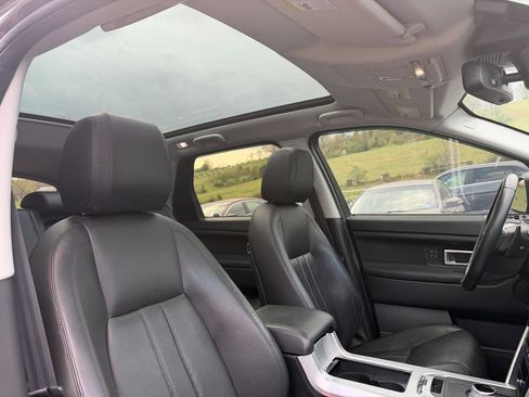 Used 2016 Land Rover Discovery Sport HSE image 18