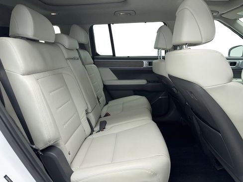 Used 2025 Hyundai Santa Fe Limited image 17