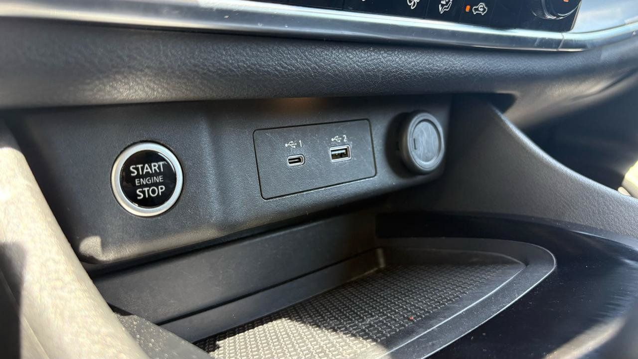 Used 2022 Nissan Rogue SV FWD image 23