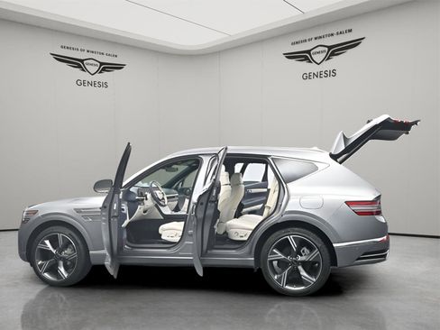 Used 2025 Genesis GV80 3.5T Prestige AWD/4WD image 17