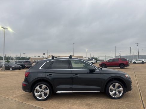 Used 2021 Audi Q5 2.0T Premium Plus w/ Premium Plus Package AWD/4WD image 23