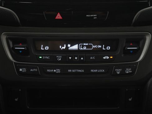 Used 2022 Honda Pilot Black Edition image 21