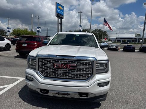 Used 2017 GMC Sierra 1500 Denali w/ Denali Ultimate Package AWD/4WD image 2