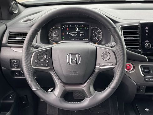 Used 2025 Honda Passport EX-L image 12