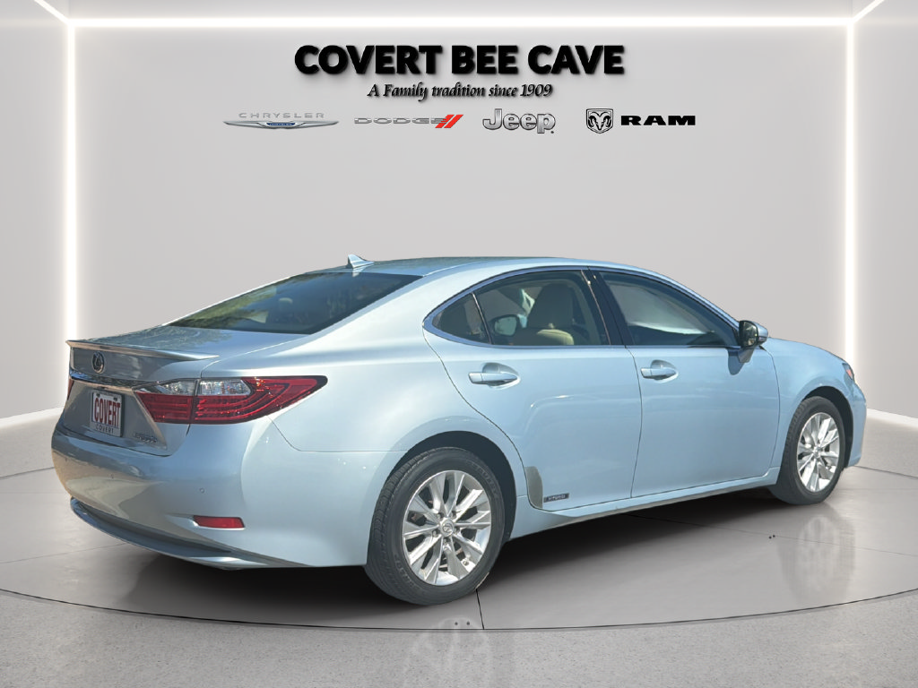 Used 2014 Lexus ES 300h w/ Luxury Package w/Bamboo Trim FWD image 7