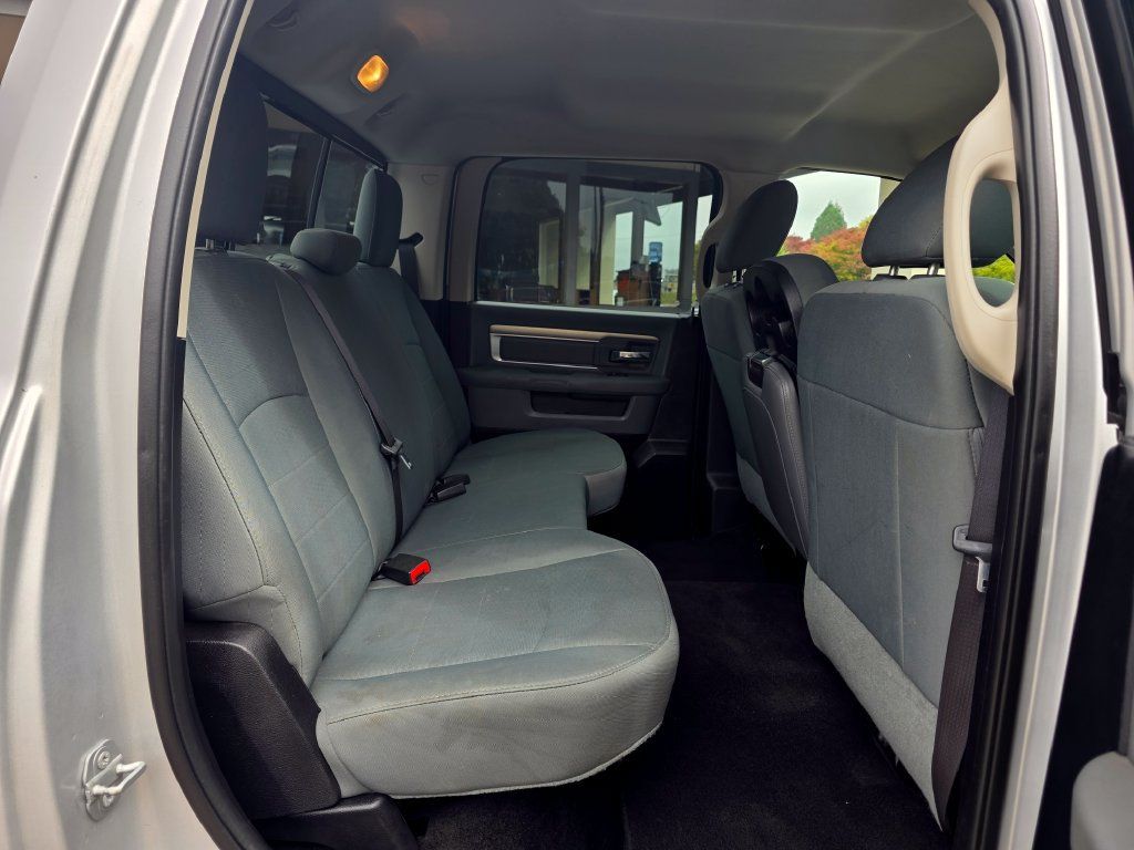Used 2016 RAM 1500 Classic SLT AWD/4WD image 19