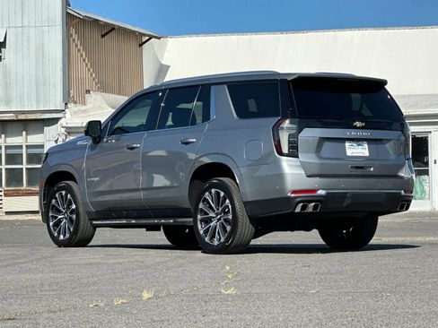 Used 2025 Chevrolet Tahoe High Country AWD/4WD image 6