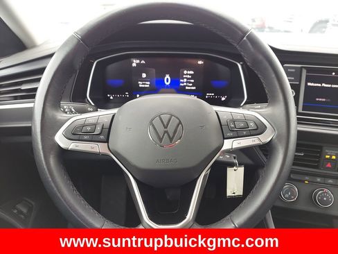 Used 2024 Volkswagen Jetta S image 15