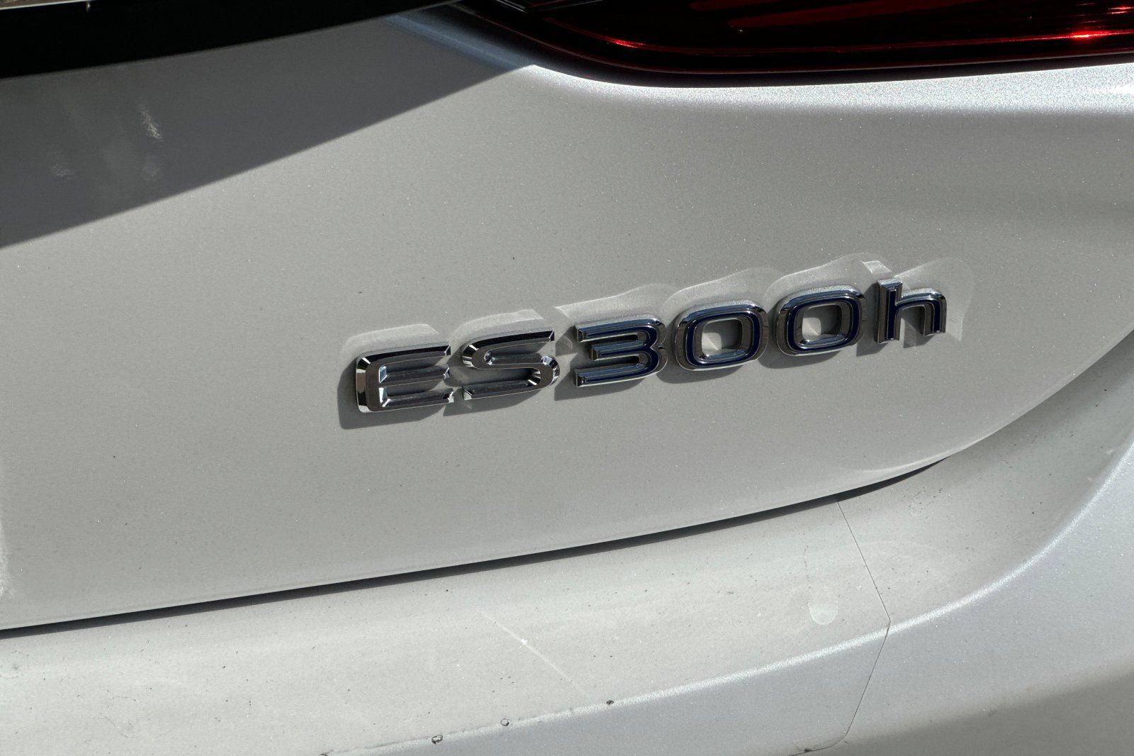 Used 2021 Lexus ES 300h w/ Accessory Package FWD image 21