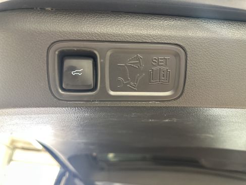 Used 2022 Ford Expedition Platinum image 31