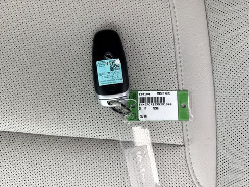 Used 2023 Hyundai Tucson SEL w/ Convenience Package image 12