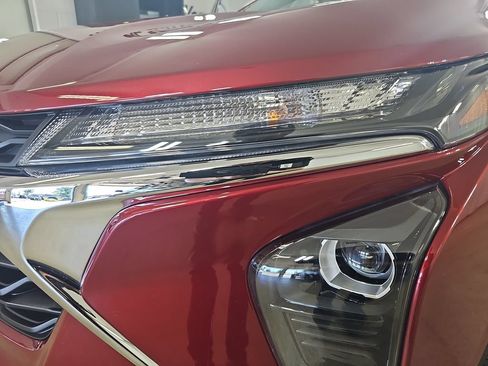 Used 2024 Chevrolet Trax LS w/ LS Convenience Package FWD image 36