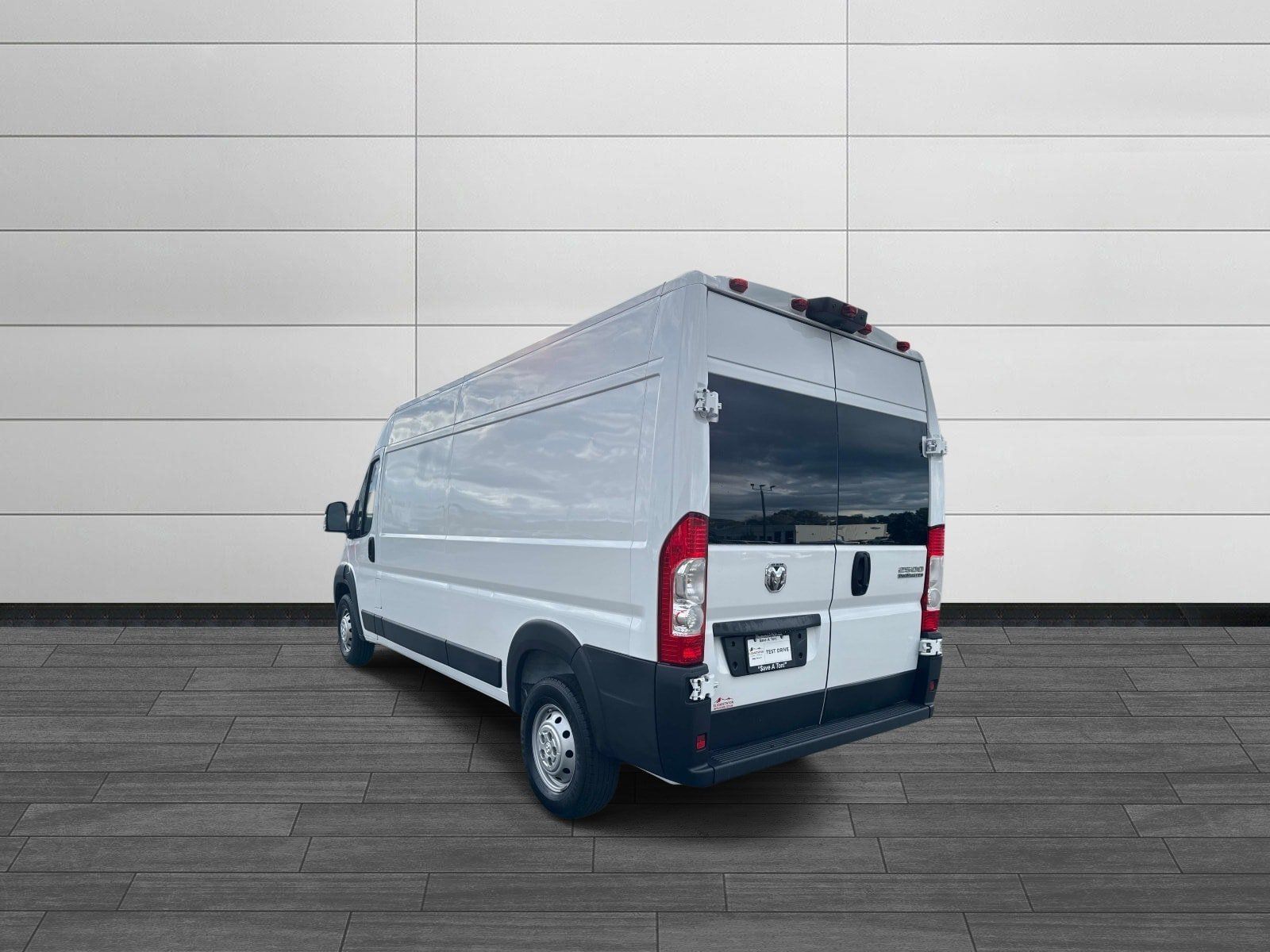 Used 2023 RAM ProMaster 2500 FWD image 5