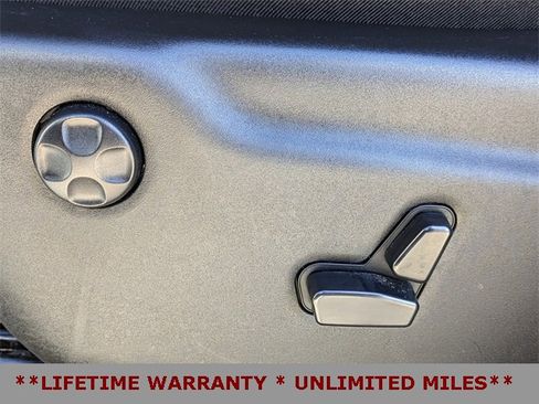 Used 2024 Dodge Durango GT image 24